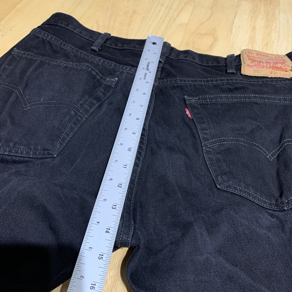 Vtg 90s Levis 501 Jeans Mens Tag 40x30 Black Denim Button Fly - Picture 6 of 10
